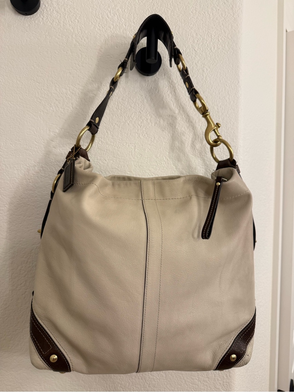 Coach Vintage Carly Ivory Leather Hobo Bag Y2K Brass Hardware Authentic